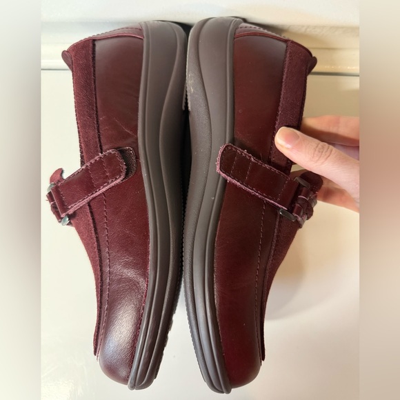 Orthofeet Women's Orthopedic Leather Chelsea Loafer size 8.5 D wide - Picture 5 of 10